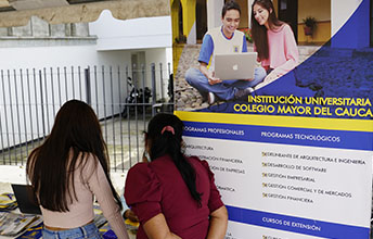UNIMAYOR en la Semana de la Juventud y Feria Universitaria.