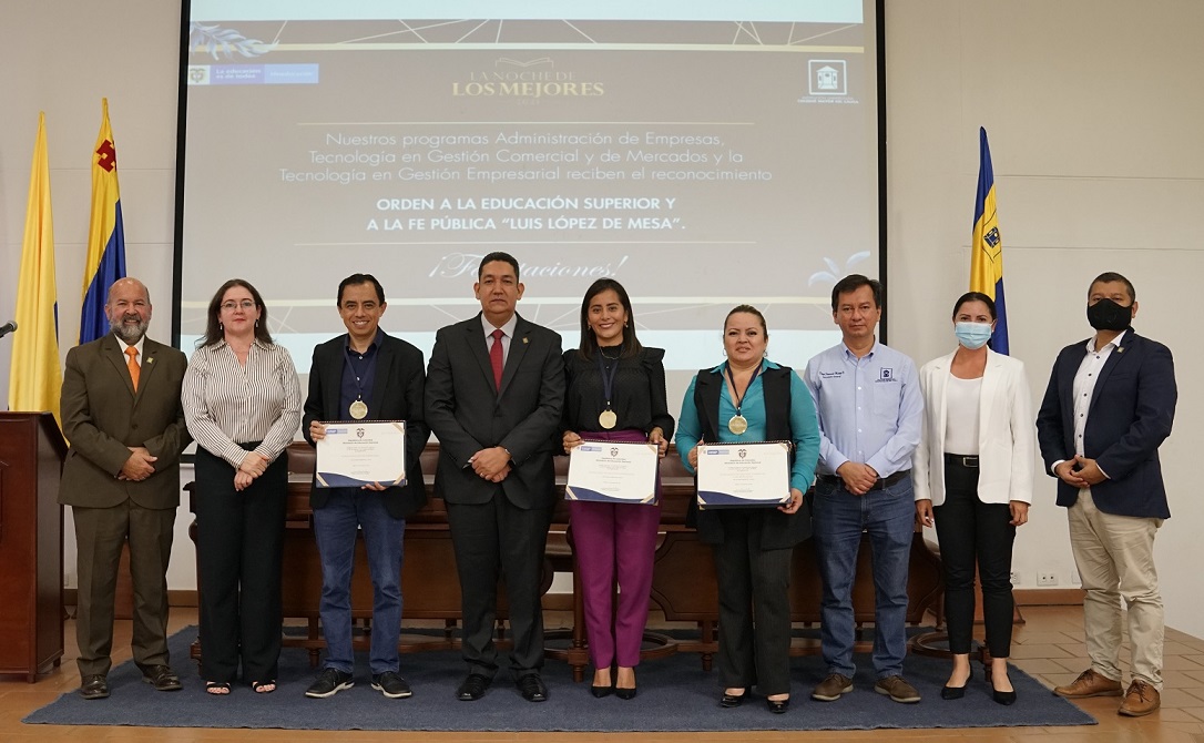 Reconocimiento de Mineducación a UNIMAYOR 02