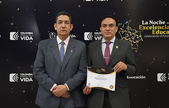 En la Noche de la Excelencia UNIMAYOR recibe reconocimiento ‘Manuel Zapata Olivella’ 2023.