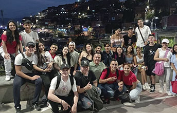 Intercambio académico de estudiantes UNIMAYOR en Medellín,