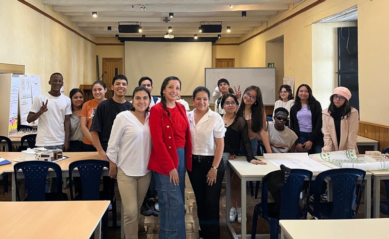 Docentes UNIMAYOR 1er puesto concurso Arquitectura desde la Vivienda