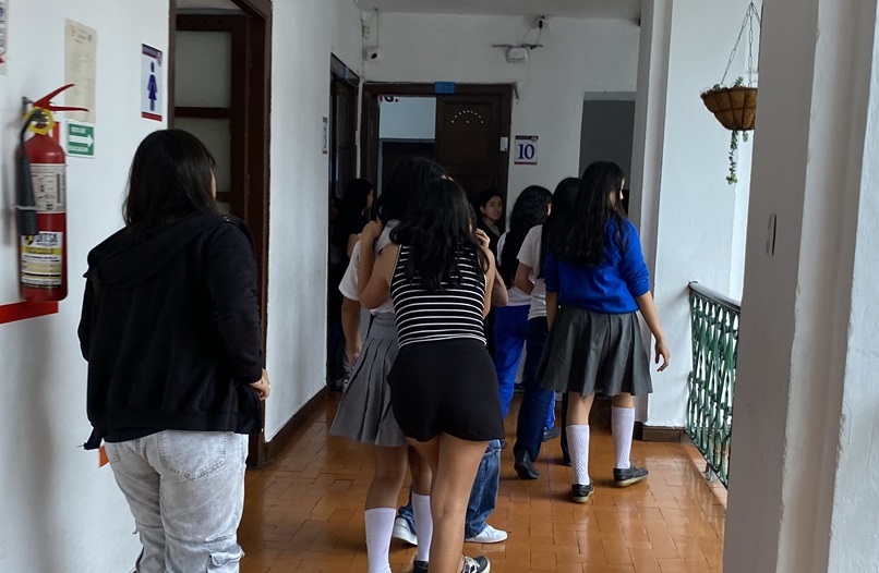 Simulacro de Evacuación Ingles 02