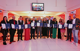 Docentes UNIMAYOR exaltados por su aporte a la Educación Superior del Cauca.