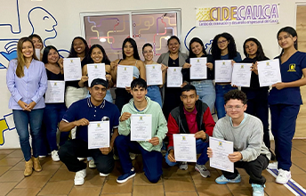 Estudiantes UNIMAYOR certificados en temas de Resolución de conflictos.