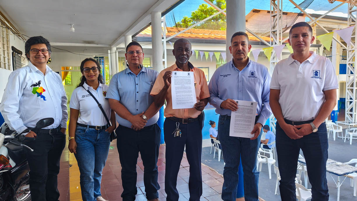 Firma de Convenio para Estudiar Programas de UNIMAYOR en El Bordo Patía 01